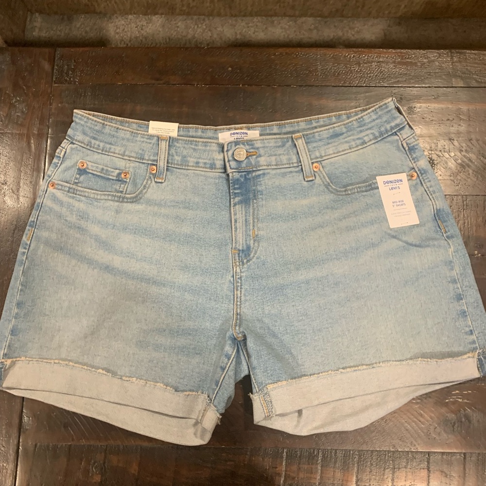Levi jeans shorts